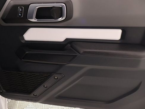 Used 2024 Ford Bronco Big Bend image 13