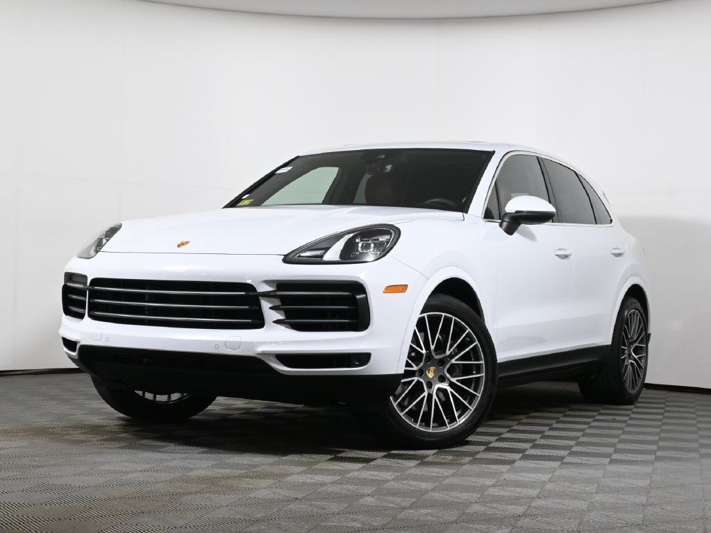 Used 2023 Porsche Cayenne AWD/4WD image 1
