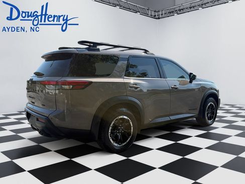 Used 2024 Nissan Pathfinder Rock Creek AWD/4WD image 5