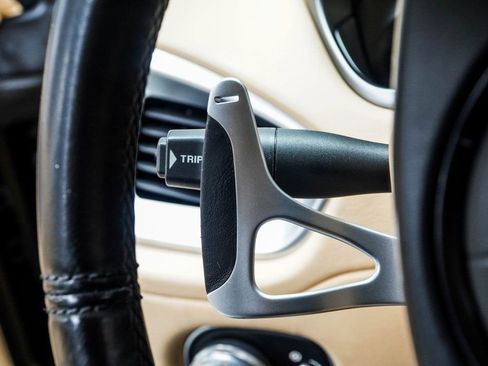 Used 2017 Aston Martin Vanquish Coupe image 44