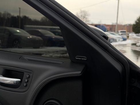 Used 2020 Dodge Charger SRT Hellcat w/ Harman/Kardon Audio Group image 24