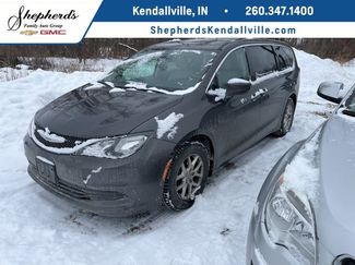 Used 2017 Chrysler Pacifica LX video 1
