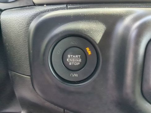Used 2020 Jeep Wrangler Unlimited Sport S AWD/4WD image 29