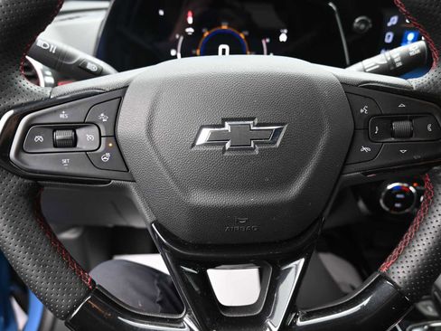 Used 2024 Chevrolet Trax RS w/ Sunroof Package image 6