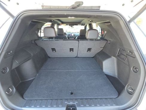 Used 2022 Chevrolet Equinox RS w/ RS Leather Package image 13