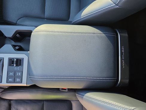 Used 2025 Toyota Land Cruiser image 20