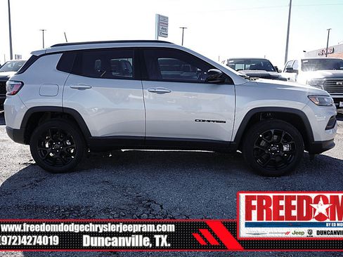 New 2026 Jeep Compass Latitude AWD/4WD image 6