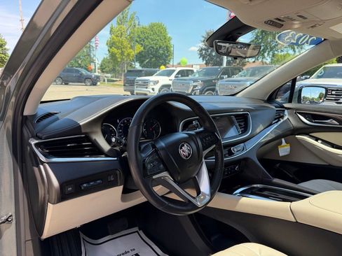 Certified 2023 Buick Enclave Avenir FWD image 17