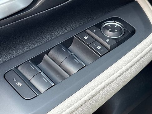 Used 2025 Toyota Grand Highlander FWD image 10