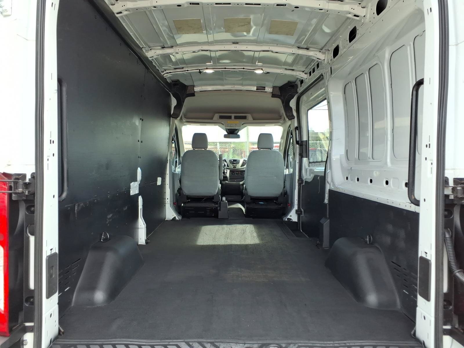 Used 2019 Ford Transit 250 148 Medium Roof w/ Exterior Upgrade Package RWD image 13