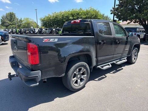 Used 2020 Chevrolet Colorado Z71 AWD/4WD image 3