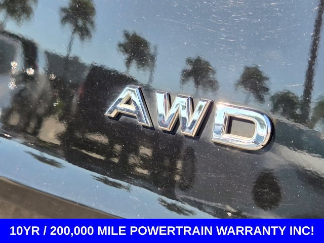 Used 2023 Nissan Rogue S AWD/4WD image 15