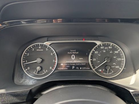 Used 2024 Nissan Pathfinder SV AWD/4WD image 15