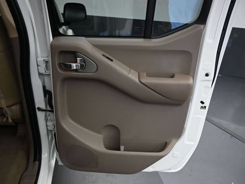 Used 2019 Nissan Frontier SV w/ Value Truck Package RWD image 30