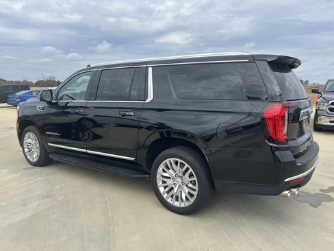 Used 2023 GMC Yukon XL Denali image 8