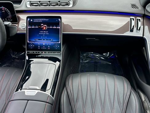 Used 2024 Mercedes-Benz S 63 AMG S image 30