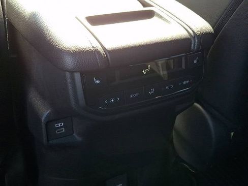 Used 2024 Toyota Grand Highlander AWD Hybrid image 11