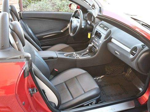 Used 2006 Mercedes-Benz SLK 55 AMG image 58