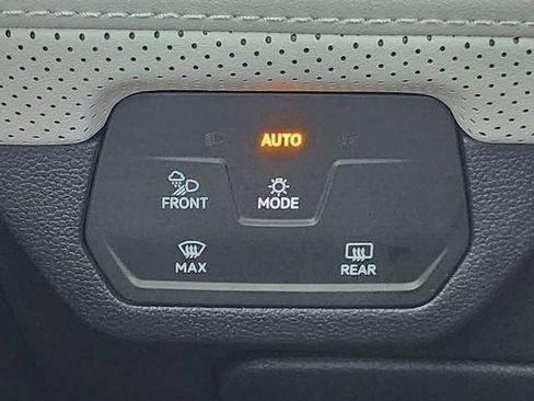 Used 2024 Volkswagen Atlas Cross Sport SEL Premium R-Line AWD/4WD image 20
