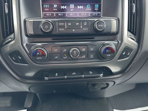 Used 2018 Chevrolet Silverado 1500 LT w/ All Star Edition image 55