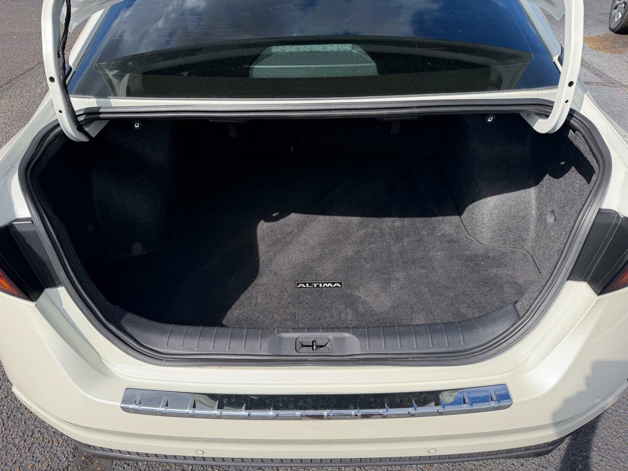 Used 2022 Nissan Altima 2.5 SR AWD/4WD image 17