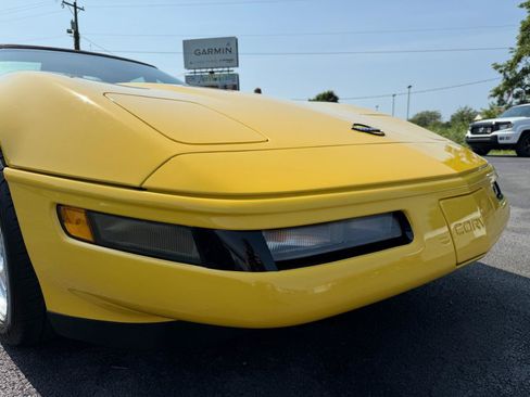 Used 1992 Chevrolet Corvette Coupe RWD image 22