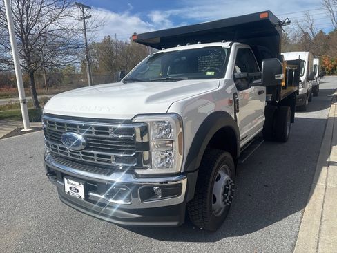 New 2025 Ford F550 4x4 Regular Cab Super Duty image 3