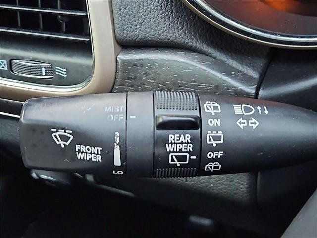Used 2015 Jeep Grand Cherokee Limited RWD image 23