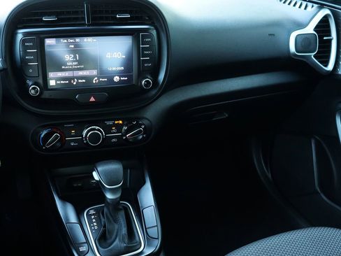Used 2024 Kia Soul LX w/ Option Group 015 image 41