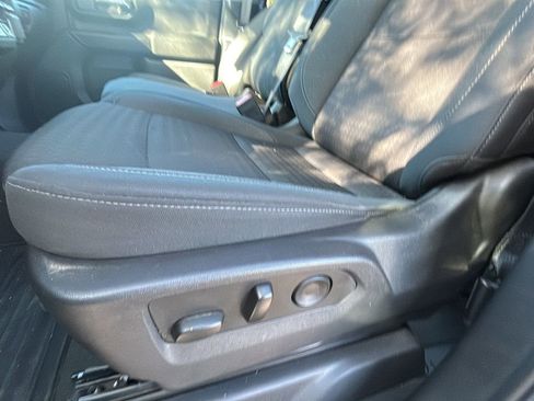 Certified 2025 Chevrolet Silverado 2500 Custom w/ Custom Value Package image 15