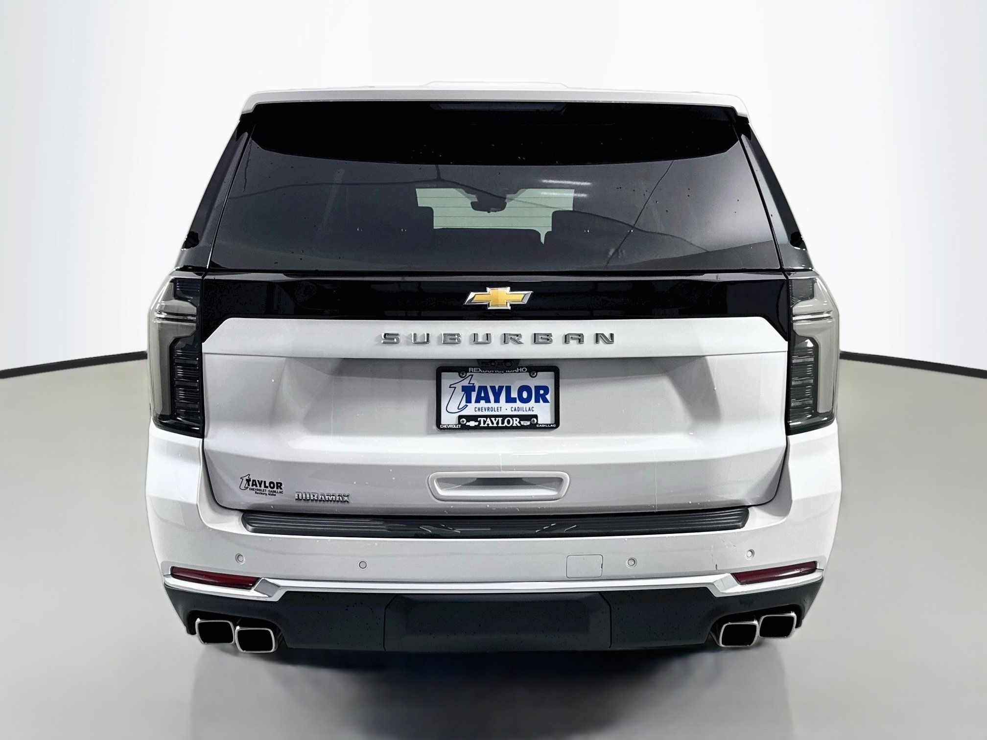Used 2025 Chevrolet Suburban High Country AWD/4WD image 6