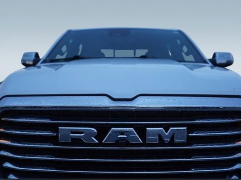 Used 2025 RAM 1500 Laramie image 37