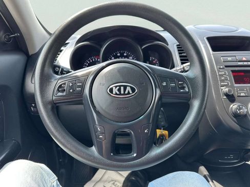 Used 2012 Kia Soul FWD image 23