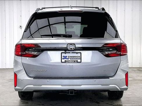 New 2026 Honda Odyssey Elite image 4