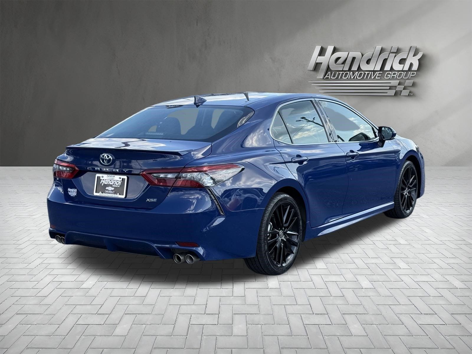 Used 2023 Toyota Camry XSE FWD image 9