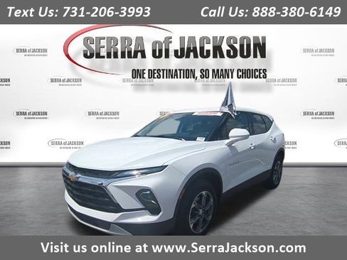 Used 2025 Chevrolet Blazer LT image 1