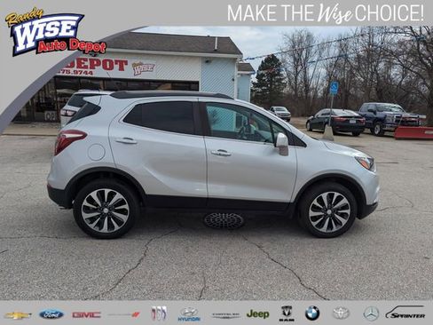 Used 2021 Buick Encore Preferred image 2