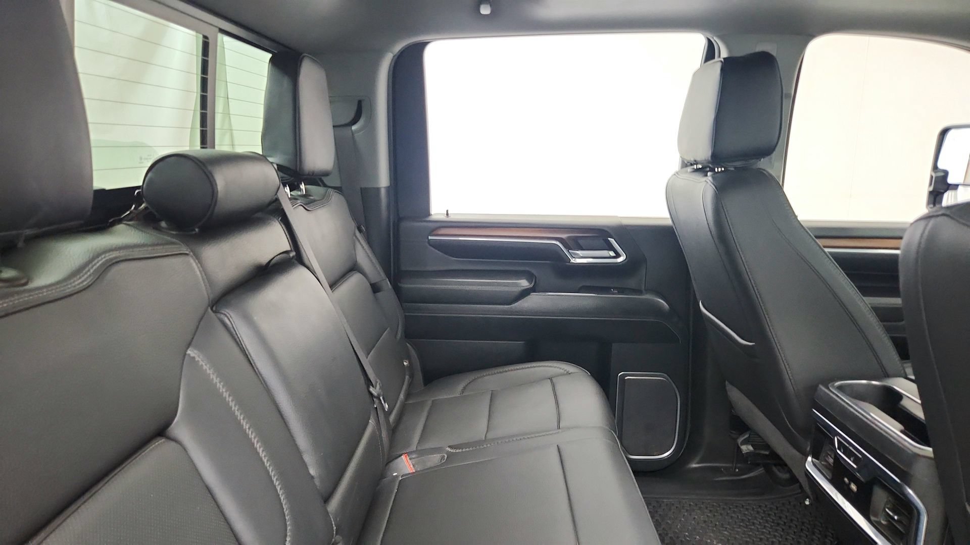Certified 2024 GMC Sierra 3500 Denali w/ Denali Reserve Package AWD/4WD image 28