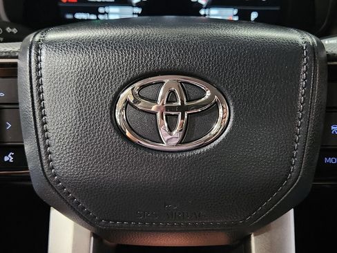 Used 2024 Toyota Tundra Limited AWD/4WD image 52