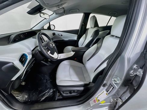 Used 2018 Toyota Prius Prime Premium FWD image 21