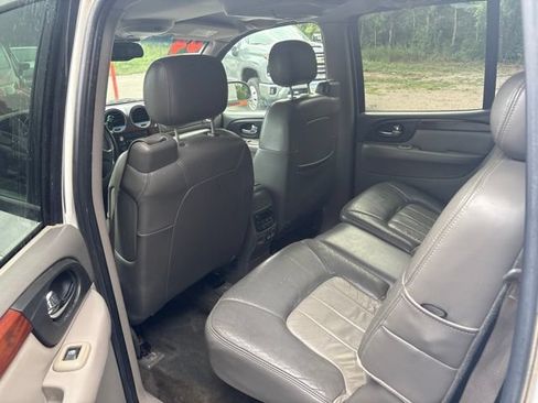 Used 2004 GMC Envoy XL SLT AWD/4WD image 18