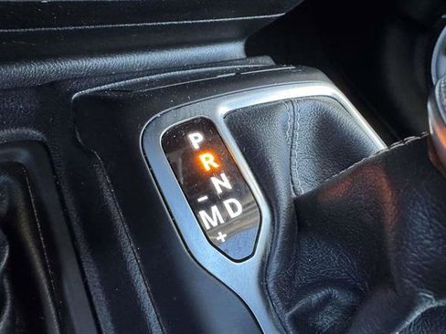 Used 2018 Jeep Wrangler Unlimited Sahara image 17