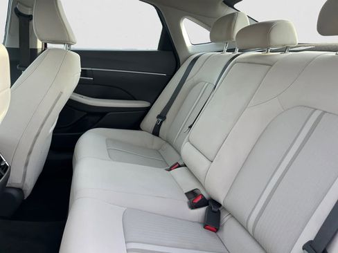 Used 2022 Hyundai Sonata SEL w/ Convenience Package image 12