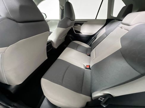 Used 2025 Toyota RAV4 XLE w/ Convenience Package FWD image 29