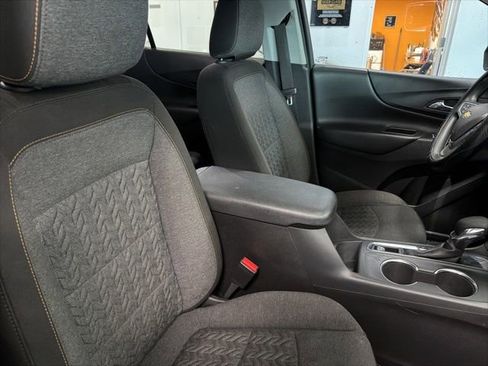 Used 2022 Chevrolet Equinox LT image 30