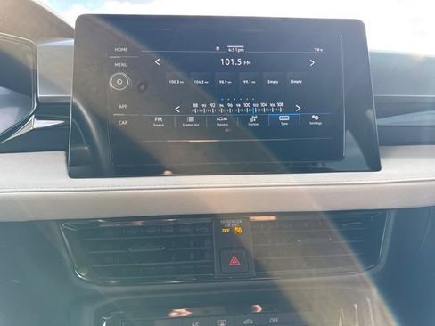 Used 2025 Volkswagen Taos S FWD image 31
