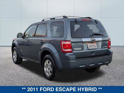 Used 2011 Ford Escape Limited image 3