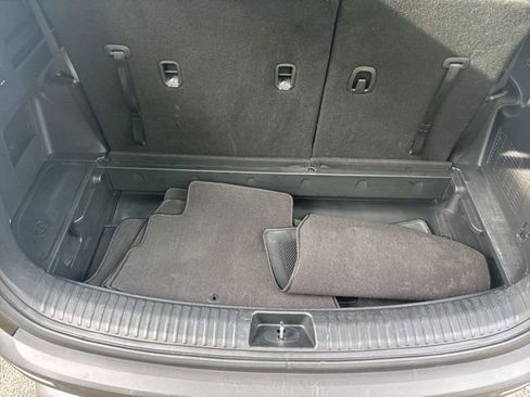 Used 2022 Kia Telluride EX w/ EX Premium Package image 19