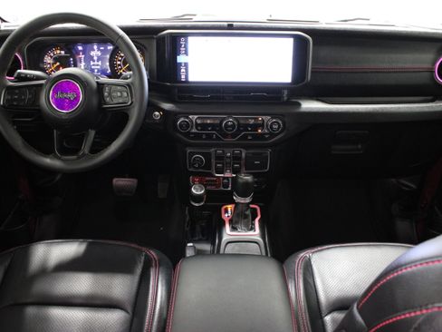 Used 2024 Jeep Gladiator Sport AWD/4WD image 31