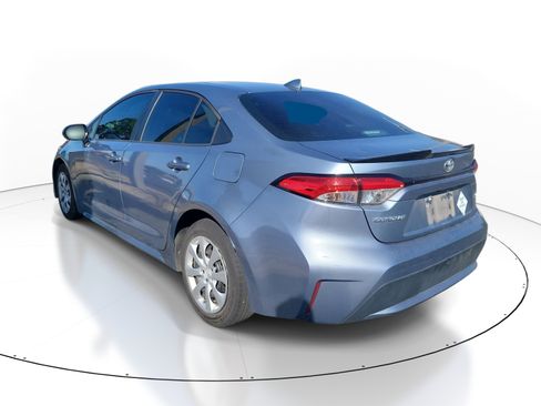 Used 2020 Toyota Corolla LE image 5